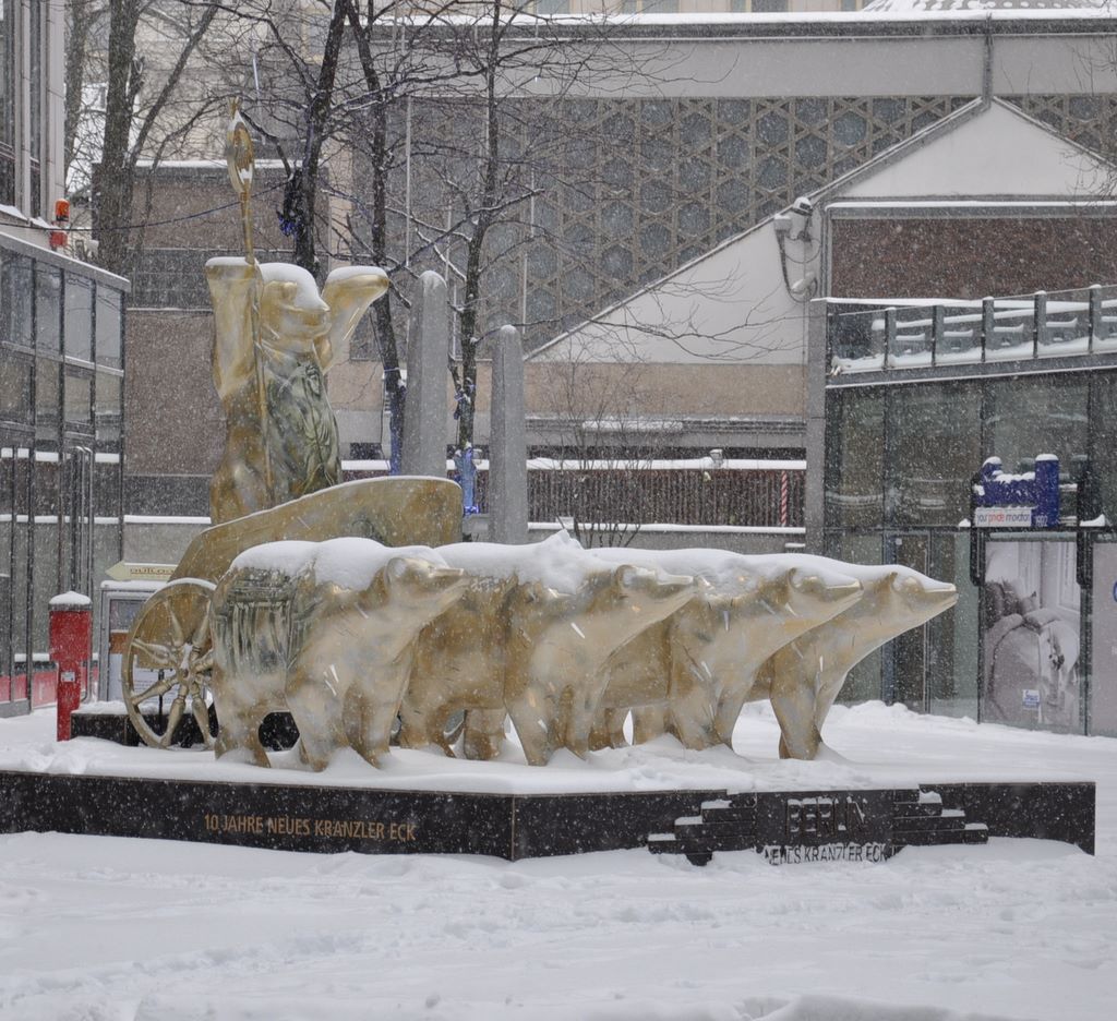 A bear appears on the Berlin coat of arms and this might be the reason this animal shape was selected for the art display. Approximately 350 life-size bears were painted and displayed in the streets of Berlin in 2001.
