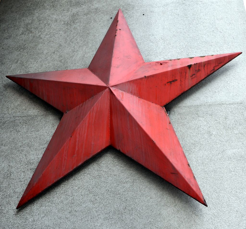 Checkpoint Charlie was the crossing point between the US zone of West Berlin and the Soviet zone of East Berlin.