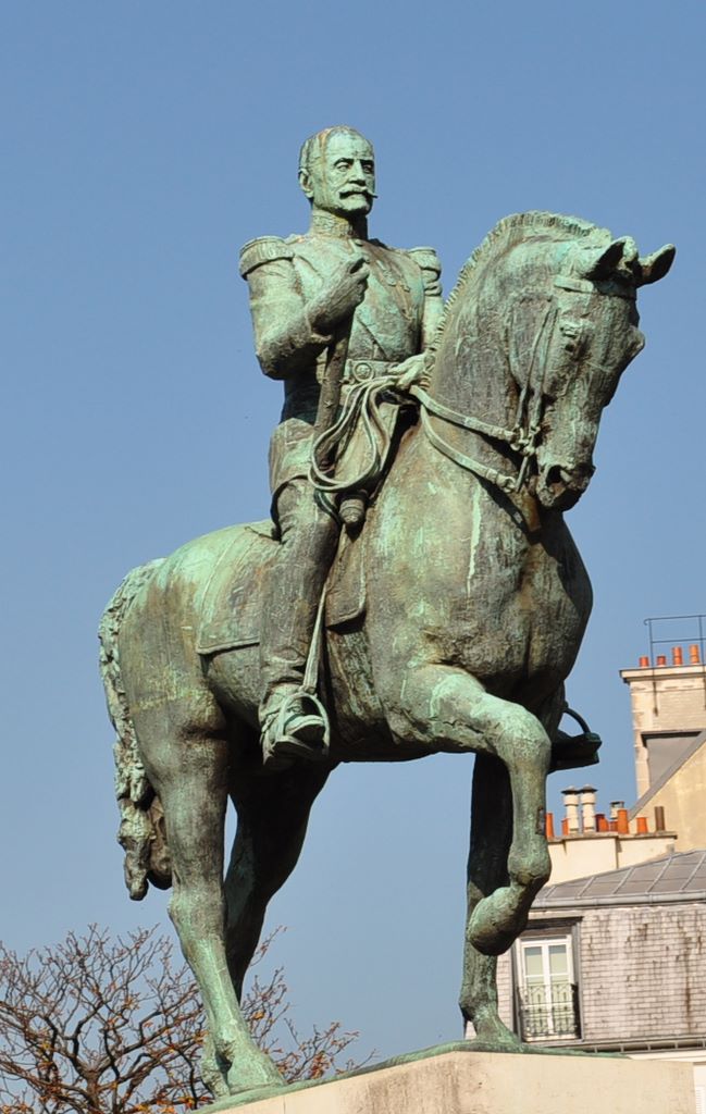 Ferdinand Foch served in the French Army from 1871 to 1923