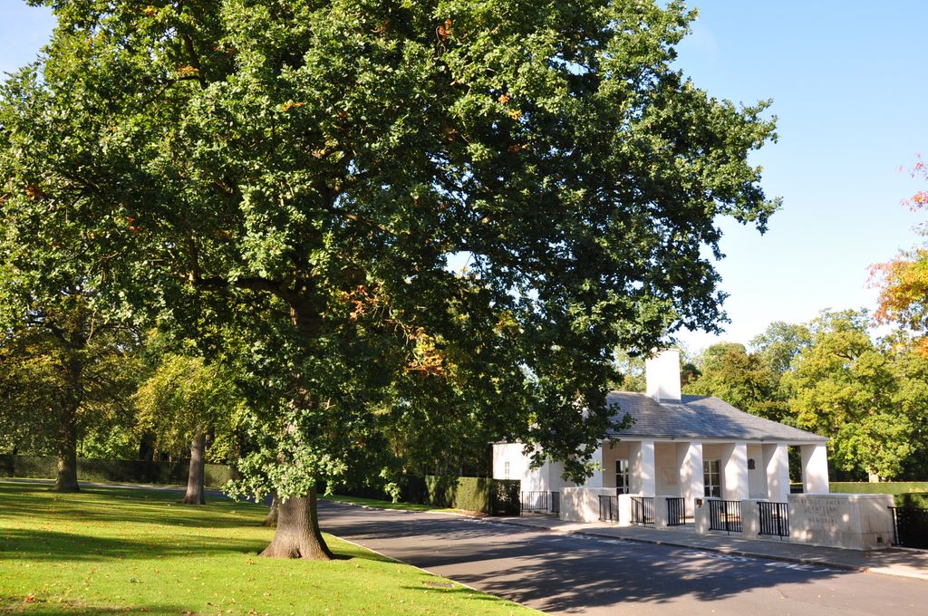 Cambridge American Cemetery and Memorial, Cambridge, UK.